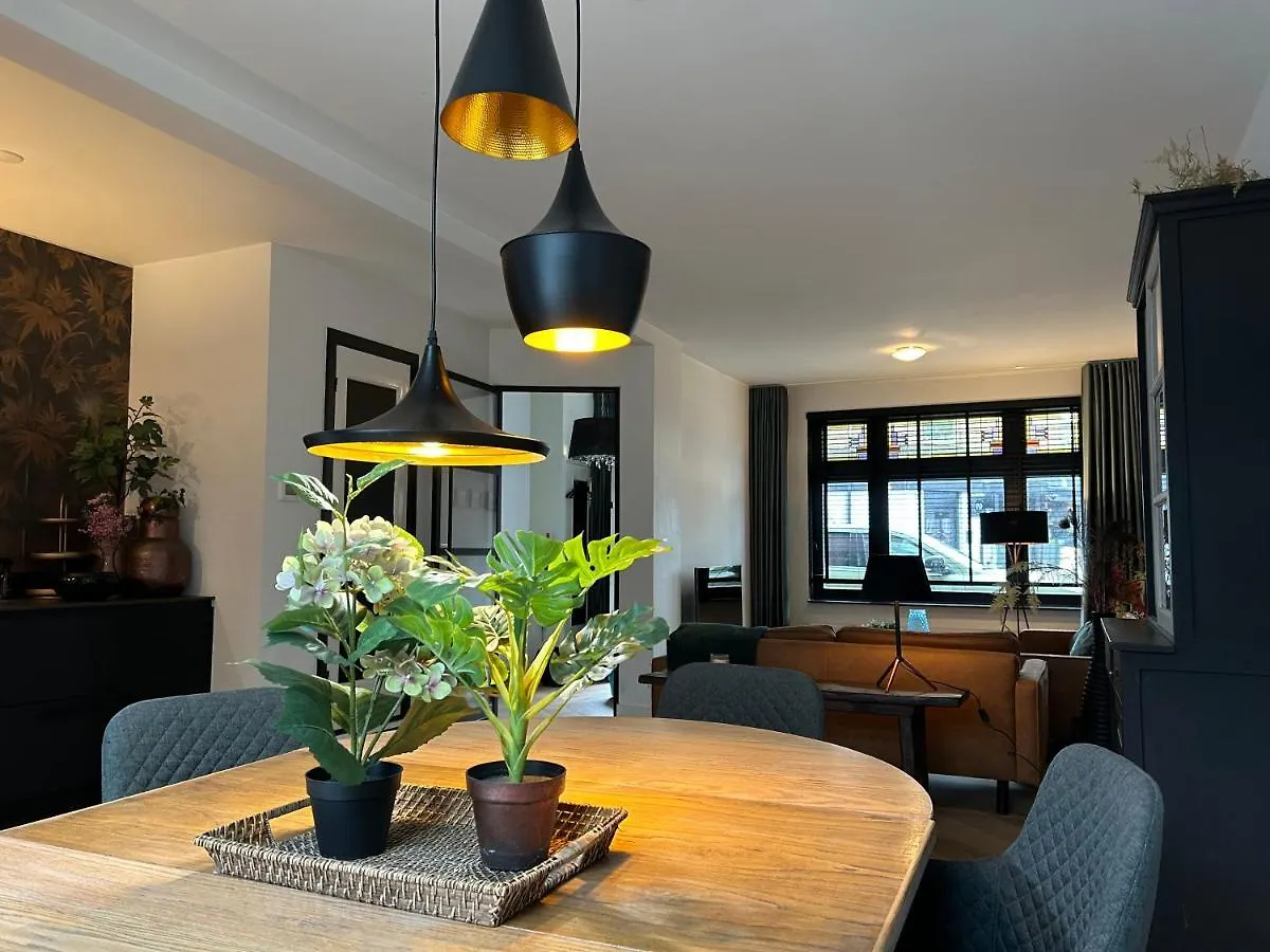 Villa High Street Haven Eindhoven